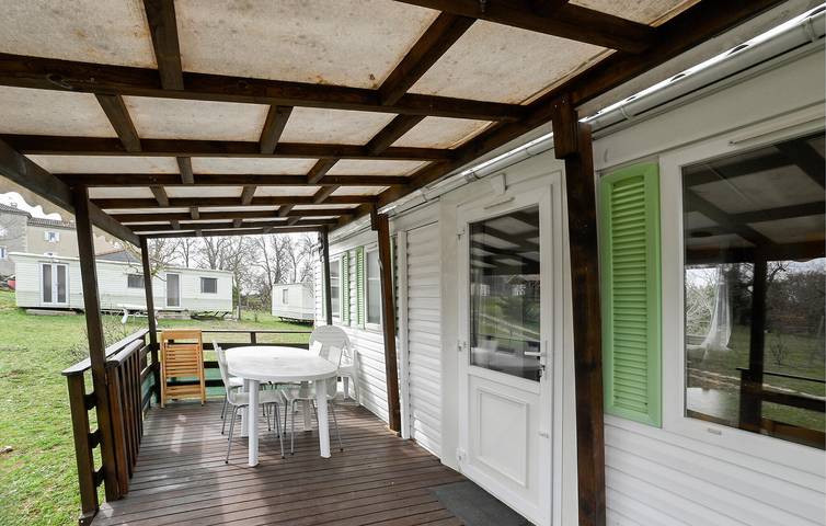 Chalet pour 6 personnes, avec terrasse dans le Gard - 3