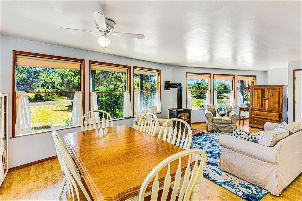 Cozy Copalis Beach Cottage Escape in Copalis Beach, Grays Harbor County