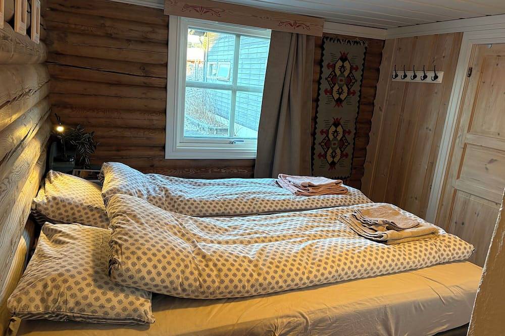 Log cabin near Sjusjøen and Lillehammer in Ringsaker