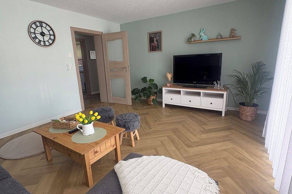 Ganze Wohnung, Stilvolle Ferienwohnung Mr. Hirsch mit traumhaftem Burgblick in Hausach, Kinzigtal