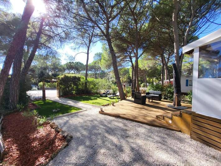 Camping pour 8 personnes, avec piscine ainsi que jacuzzi et jardin, animaux acceptés à Puget-sur-Argens - 4