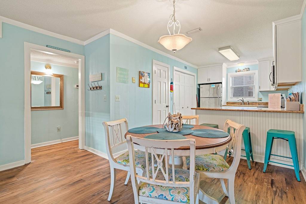 Ganze Wohnung, Corolla Condo: Gemeinschaftspool & Whirlpool, 350 Fuß zum Strandzugang in Corolla, Currituck County