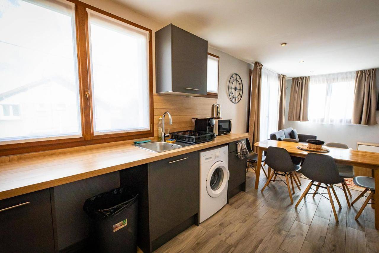 Twin Room in Villeneuve-le-Roi, Val-de-Marne