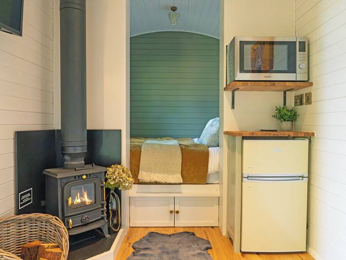 Apartment for 2 people, with garden in Surrey