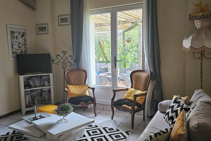 Château pour 22 personnes, avec jardin en Gironde - 2