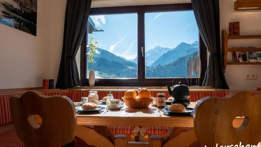 Ferienwohnung für 8 Personen, mit Garten