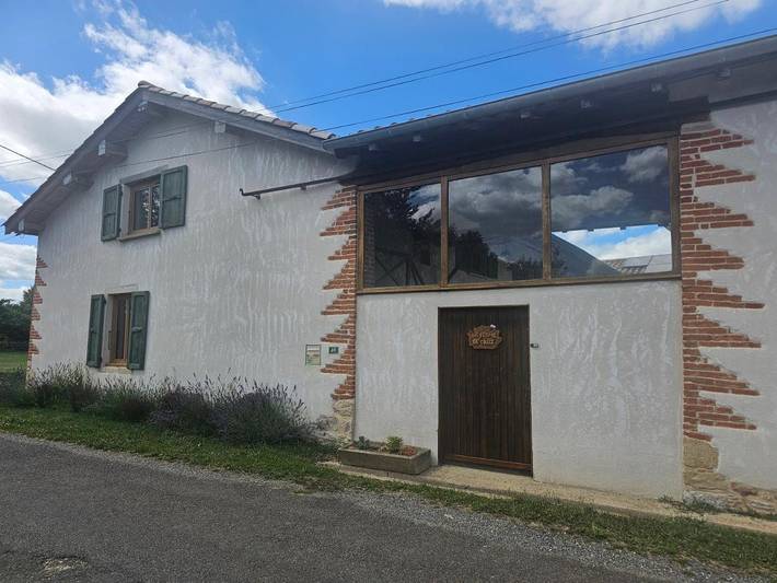Chambre d’hôte pour 2 personnes, avec Terrasse et Jardin ainsi que Piscine et Vue dans l' Ain - 2
