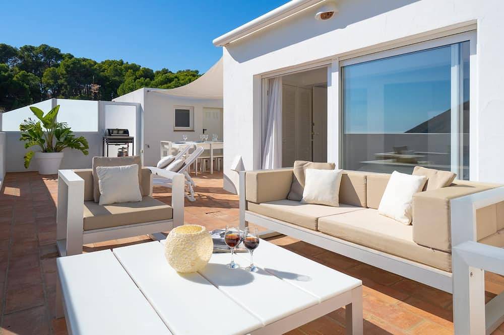 Entire apartment, Luxury 3 bed penthouse in El Portet in Cala El Portet, Teulada (Spain)