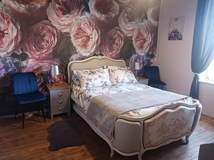 Chambre d’hôte pour 2 personnes, avec vue et jardin à Bujaleuf