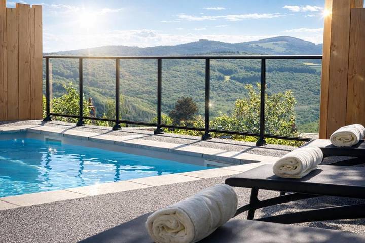Hôtel pour 2 personnes, avec Jacuzzi ainsi que Terrasse et Piscine