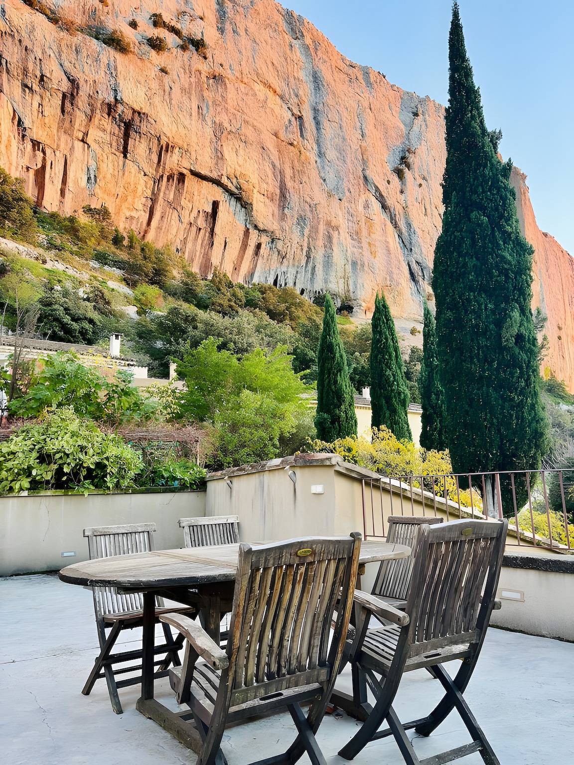 Casa con encanto, vistas sublimes y rooftop in Lioux, Parque natural regional del Luberon