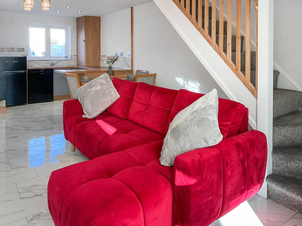 Clovelly Place in Swansea region