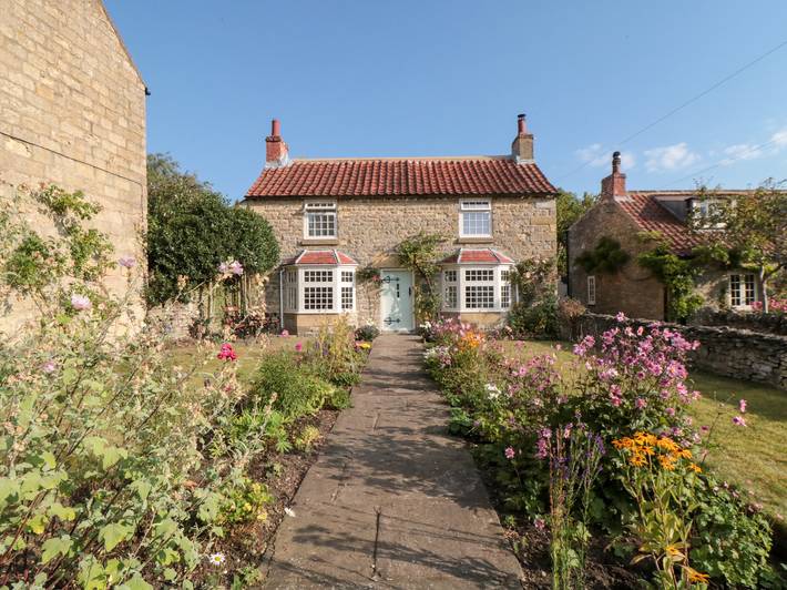 Cottage for 8 people, with garden, with pets in North York Moors National Park
