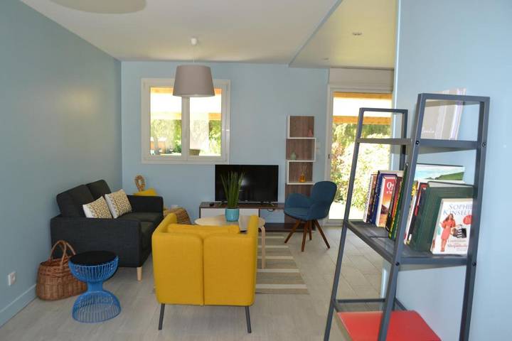 Location de vacances pour 9 personnes, avec jardin et vue dans Bourdonné