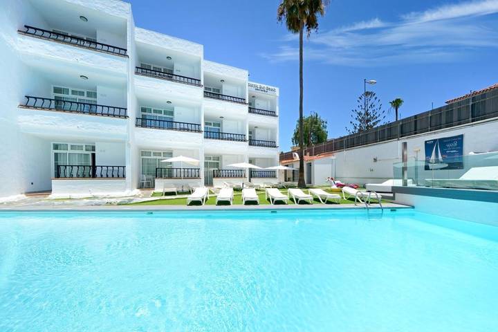 Hôtel pour 2 personnes, avec piscine et jardin