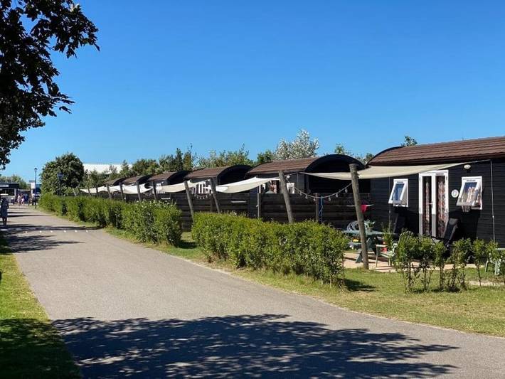 Vakantiehuis voor 4 personen, with Balkon/Terras and Terras as well as Tuin in Petten