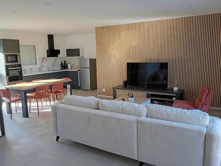 Location de vacances pour 6 personnes, avec Terrasse et Jardin à Saint-Uze