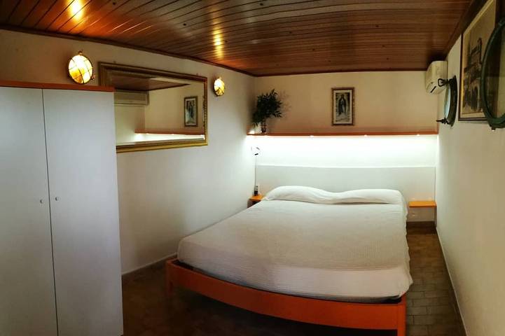 Isola D Elba Capo D Arco: Villa sul promontorio tra fiori e profumi in Rio Marina, Rio