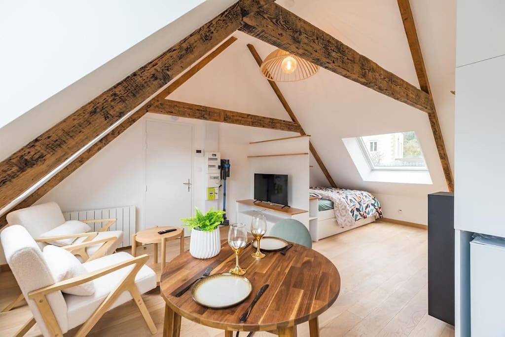 Appartement entier, Studio Élégant au Cœur Lannion in Lannion, Ceinture Dorée