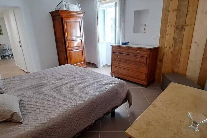 Gîte pour 3 personnes, avec jardin et piscine à Montoison - 3