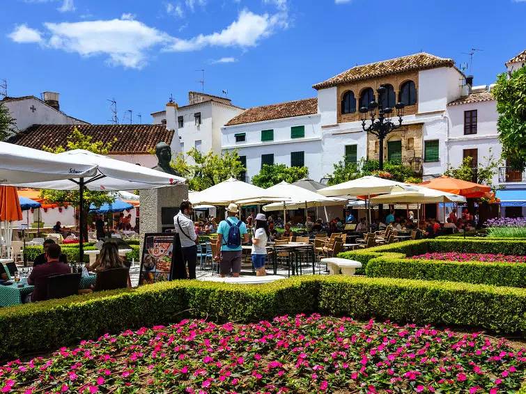 Entire apartment, 3 Pièces 4 Personnes in Marbella West, Marbella