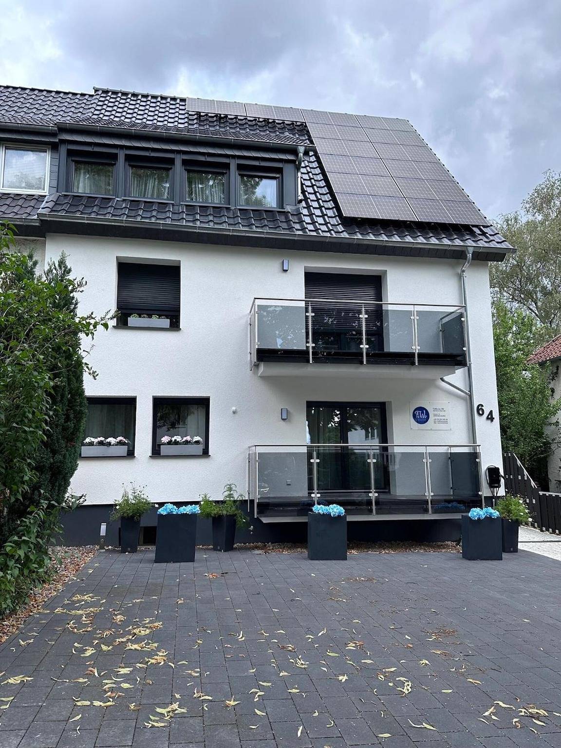 Apartamento entero, Apartamento 'Fewo By Hd con parking y Wallbox', balcón y Wi-Fi in Bad Salzuflen, Distrito de Lippe