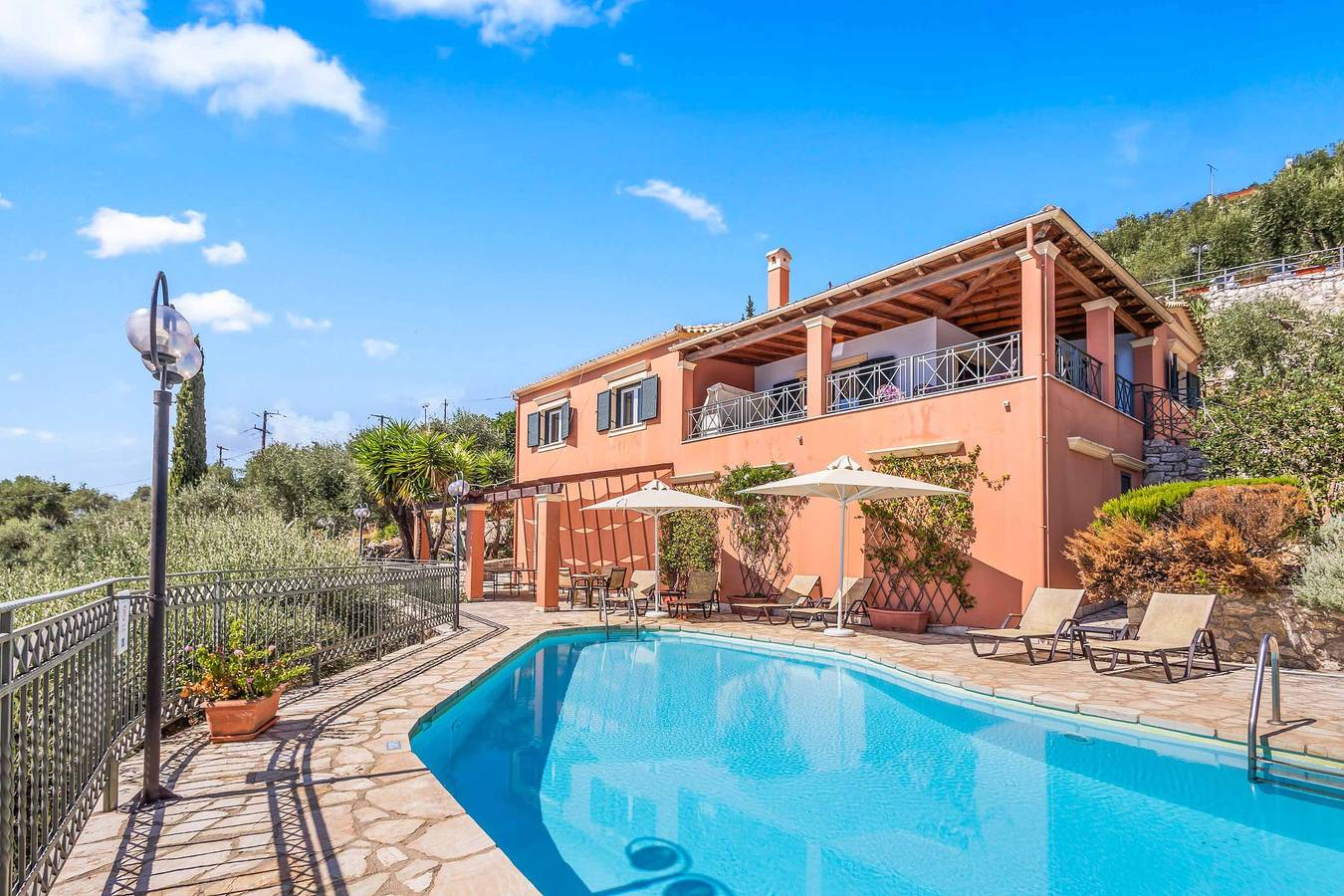 Villa for 6 People in Nissaki, Corfu