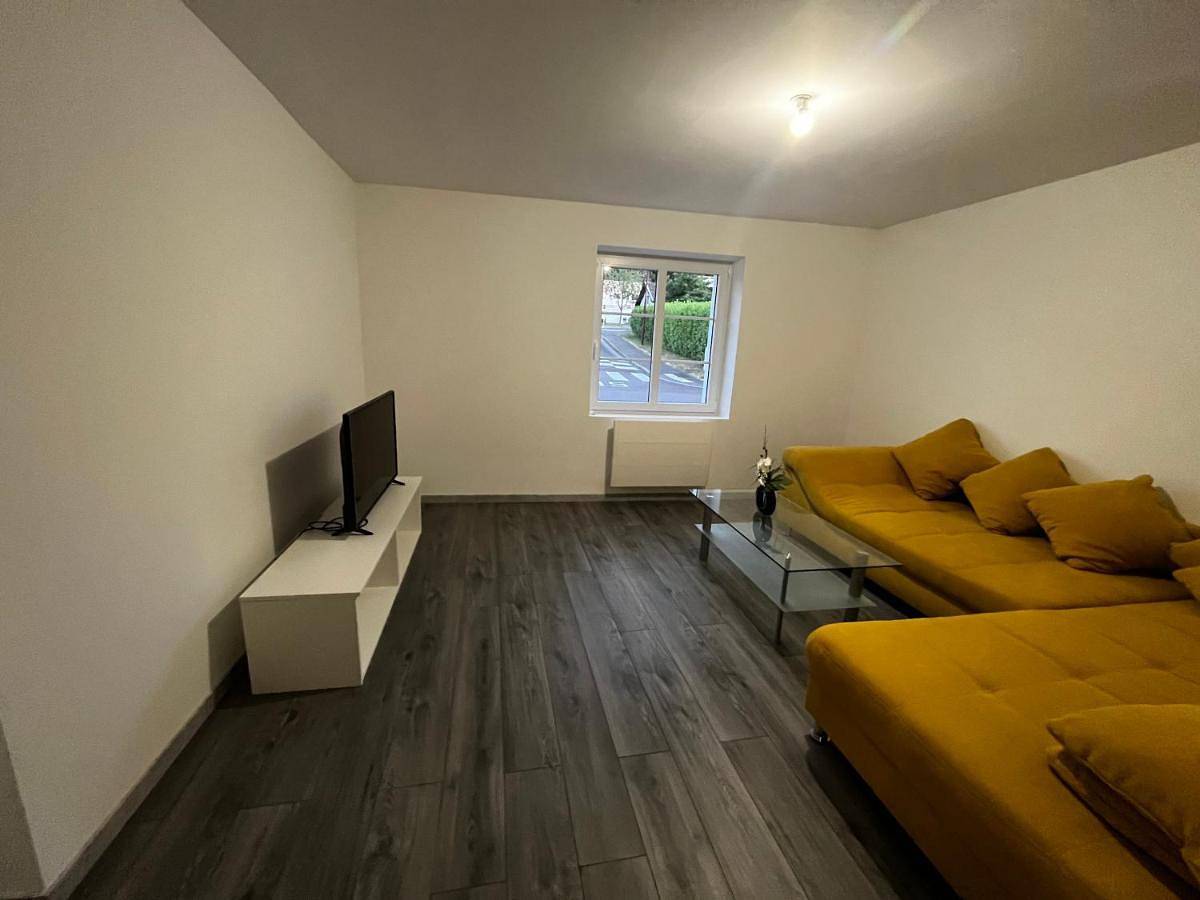 Appartement entier, Studio in Longeville-lès-Saint-Avold, Boulay-Moselle