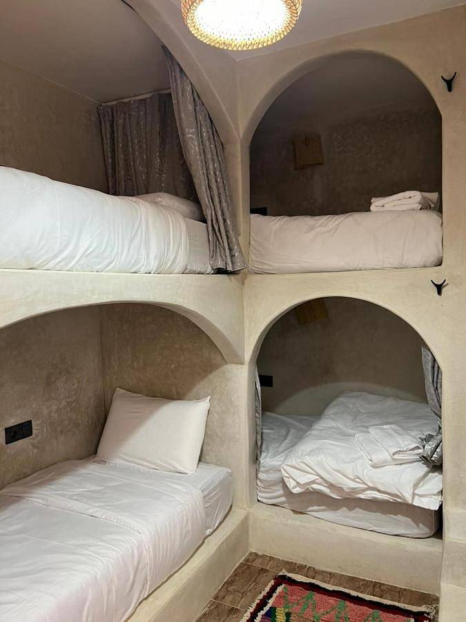 Chambre d’hôte pour 2 personnes, avec terrasse, animaux acceptés dans Tamraght Ouzdar