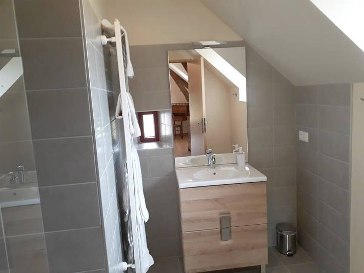 Location de vacances pour 4 personnes, avec jardin ainsi que piscine et vue à Nonards - 4