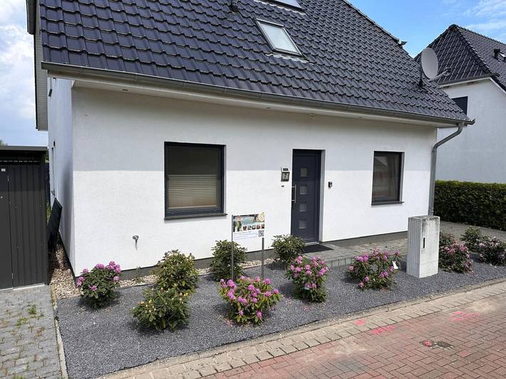 Ferienhaus mit Meerblick für 8 Personen, mit Whirlpool und Sauna sowie Garten, kinderfreundlich