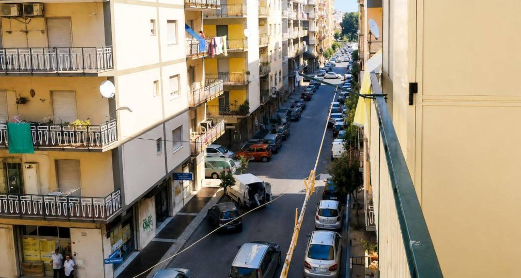 Lumora B&B - Chambre Double Levante avec Balcon, Wi-Fi et Climatisation in Crotone, Province de Crotone