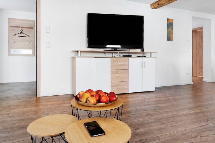 Entire apartment, Apartment 'Ferienwohnung Höhenluft' with Private Terrace and Wi-Fi in Engelsbrand, Northern Black Forest