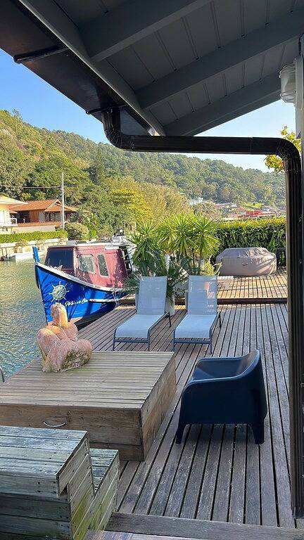 Casas e apartamentos de temporada para 12 pessoas, com jacuzzi e balcão e ainda sauna, com animais de estimação em Florianópolis
