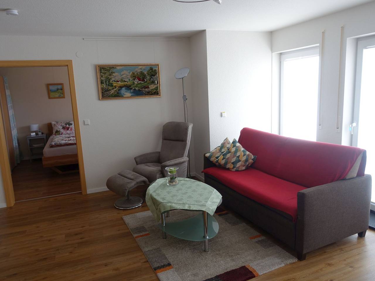 Ganze Ferienwohnung, Ferienwohnung "Ulrike" - 2-Zimmer-Fewo, Du/Wc, Terrasse, 49 qm, Eg in Gaienhofen, Untersee