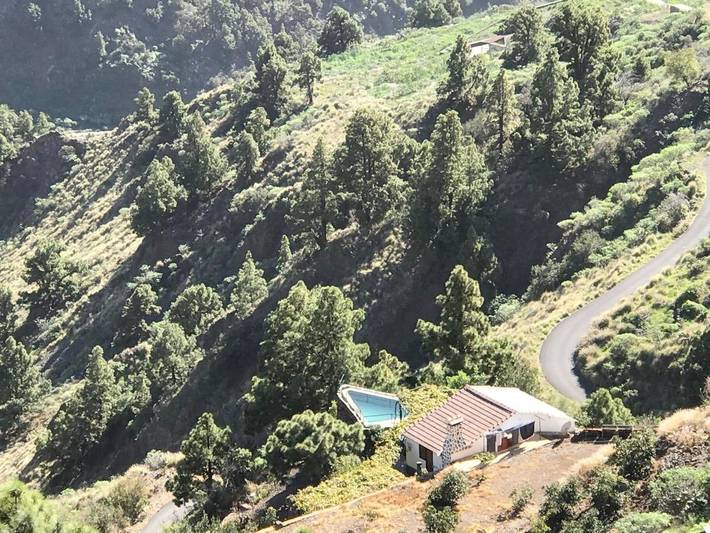 Albergue para 6 personas, con vistas además de piscina y jardín en El Paso