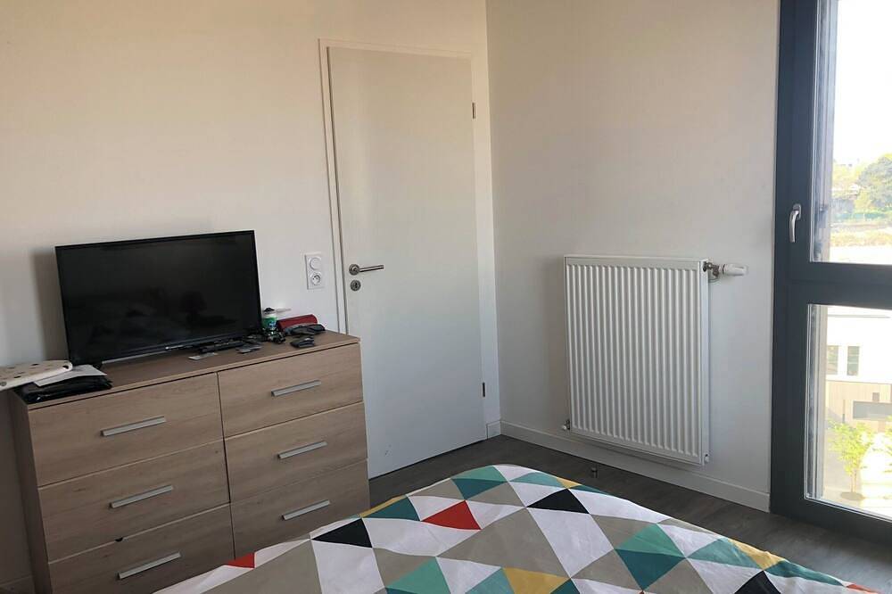 Entire apartment, Cœur de Montreuil in Montreuil, Seine-Saint-Denis