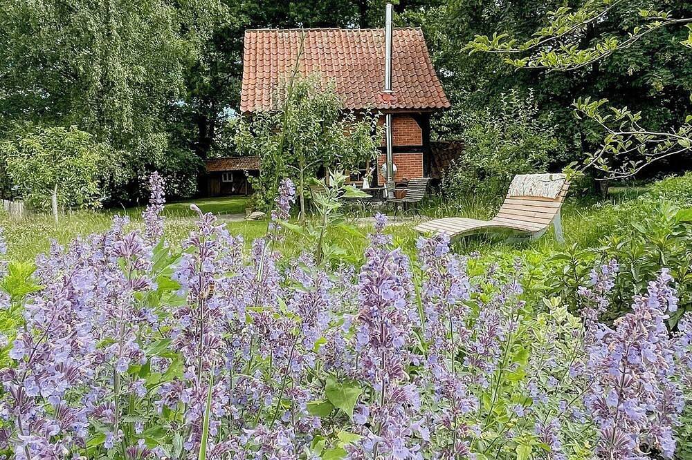 Backhaus mit Kamin in der Wildeshauser Geest in Stuhr, Naturpark Wildeshauser Geest