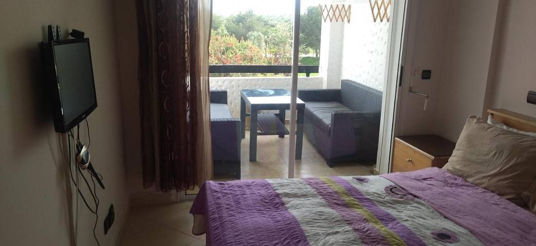 Appartement de vacances pour 5 personnes, avec vue et piscine ainsi que bassin pour enfant et jardin, adapté aux familles - 1