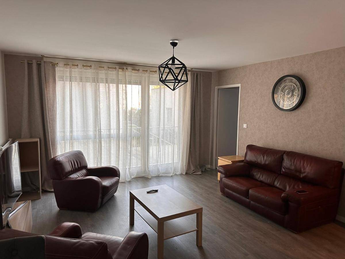 Appartement entier, One-Bedroom Apartment in Colombes, Hauts-de-Seine