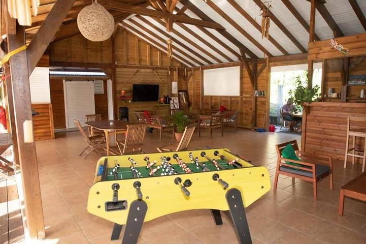 Location de vacances pour 24 personnes, avec piscine ainsi que vue et jardin, animaux acceptés dans Plage de Ferry - 4