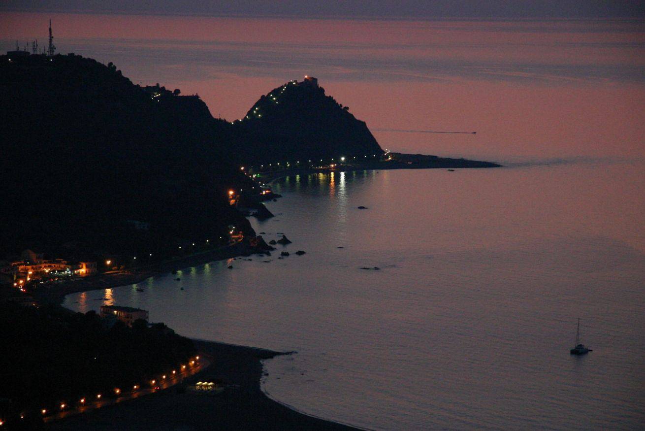 Appartamento intero, Stella Marina - bilocale con balcone  in Capo d'Orlando, Provincia di Messina