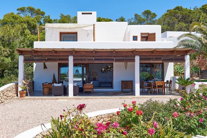 Casa vacanza per 7 persone, con Terrazza e Giardino nonché Piscina a Cala Tarida