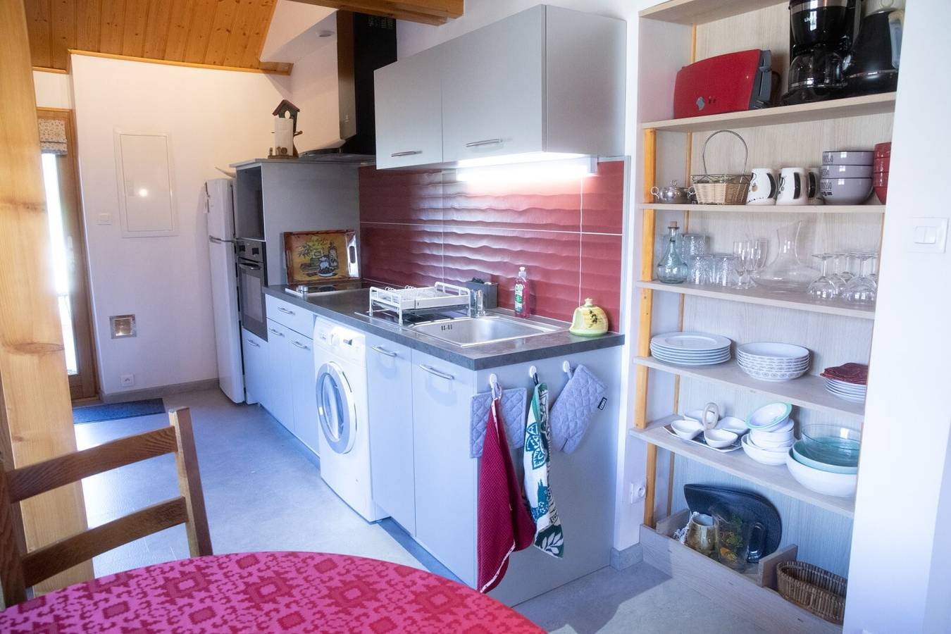 Gîte des Buis de l'Ain – Nature, Peace & Tranquility in Groslée, Groslée-Saint-Benoît