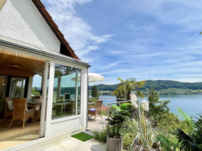 Ferienhaus für 4 Personen, mit Balkon und Terrasse sowie Garten und Seeblick in Öhningen