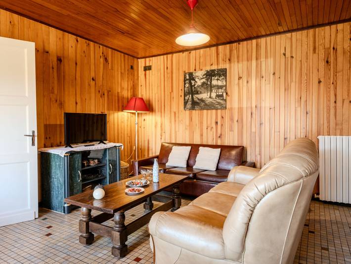 Location de vacances pour 6 personnes, avec terrasse et jardin, animaux acceptés dans Lac d'Aureilhan - 3