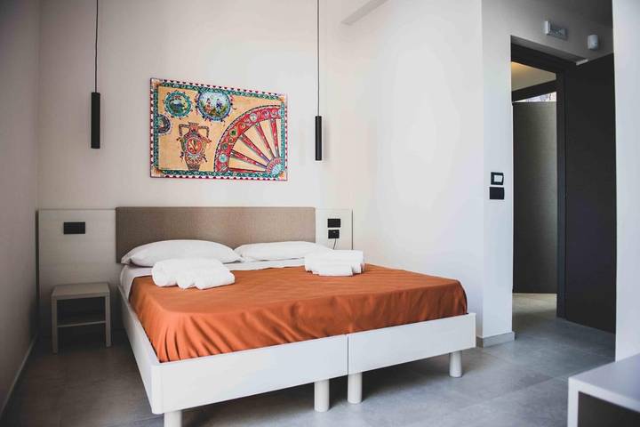 Hôtel pour 2 personnes, avec sauna et terrasse ainsi que piscine et jacuzzi, animaux acceptés à Alì Terme - 2