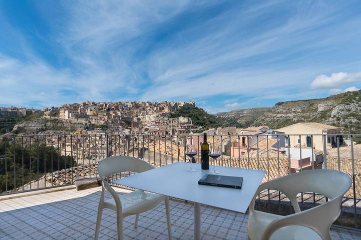 Ferienhaus für 2 Personen, mit Balkon/Terrasse und Terrasse