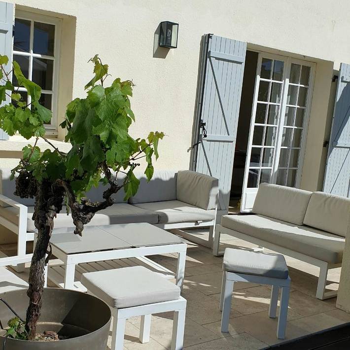 Location de vacances pour 7 personnes, avec vue ainsi que jardin et piscine à Pérols - 2