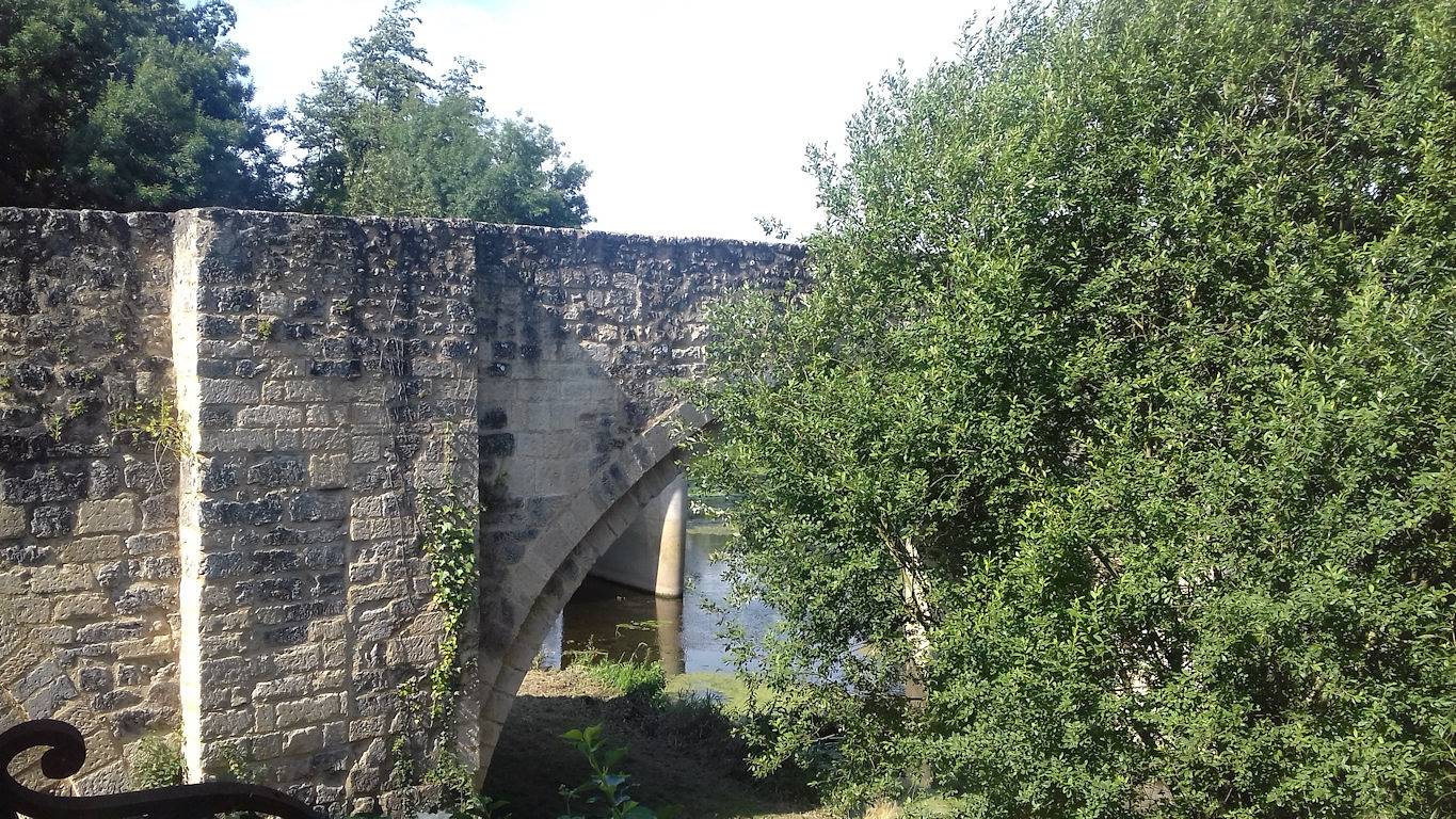 Gîte au bord de l'eau in Saint-Généroux, Deux-Sèvres